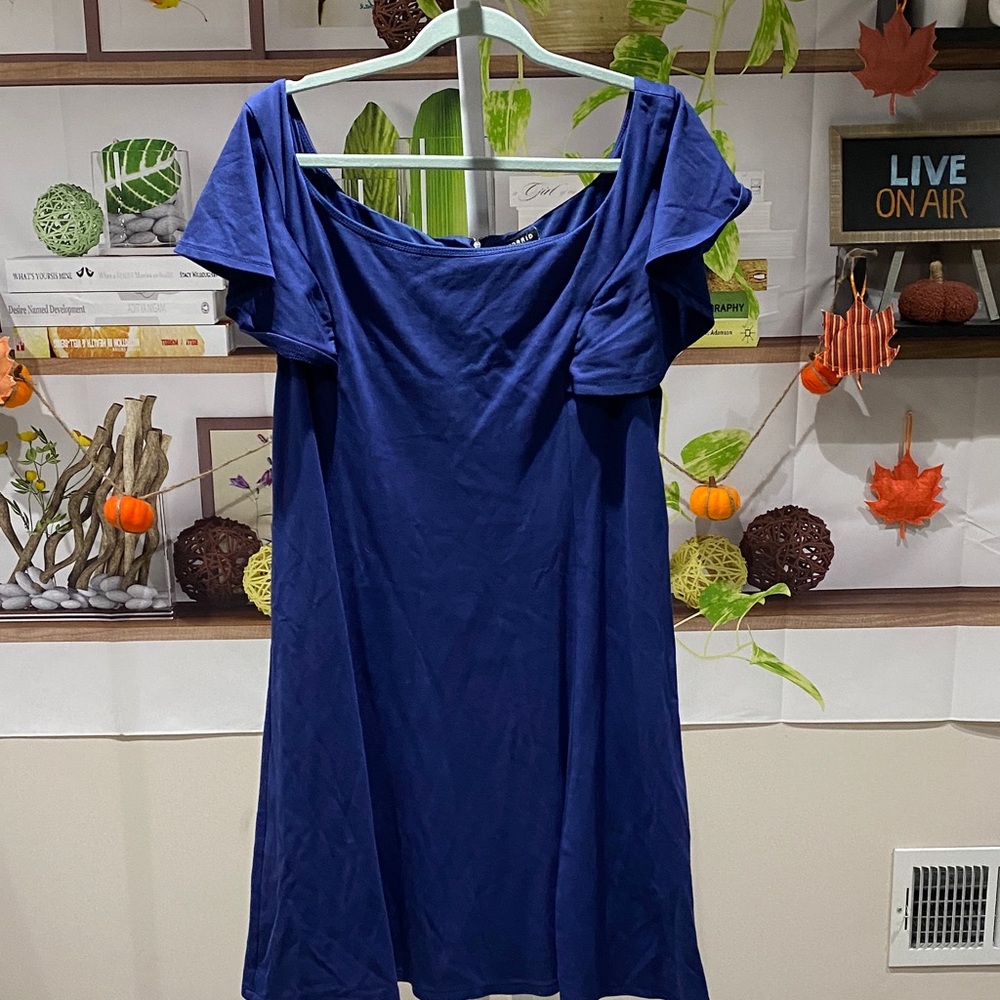 Torrid Royal Blue Off-Shoulder Mini Dress size 2. Runs small. Ptp is 21.